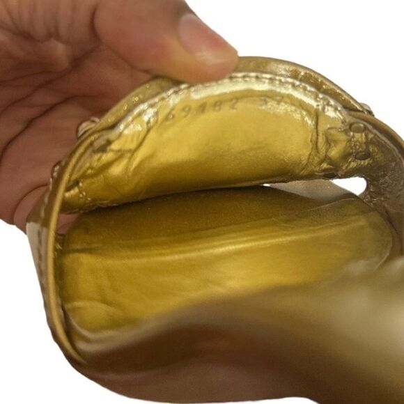 GUCCI Metallic Interlocking G Logo Slides - Picture 6 of 10